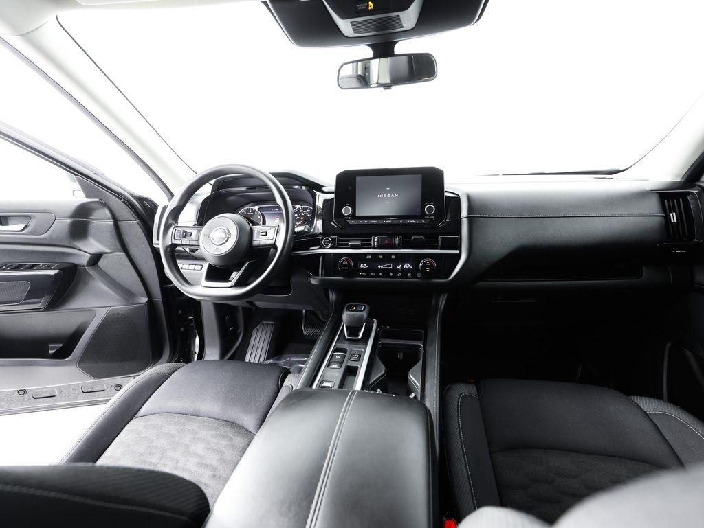 Nissan Pathfinder S 2WD 2022