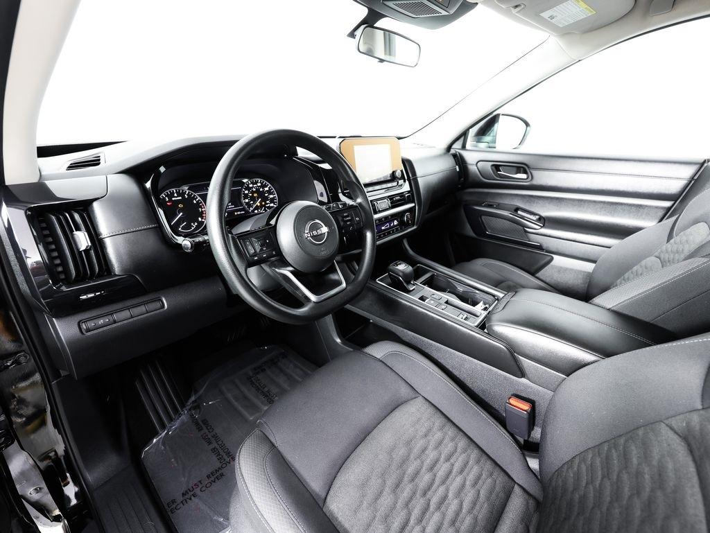 Nissan Pathfinder S 2WD 2022