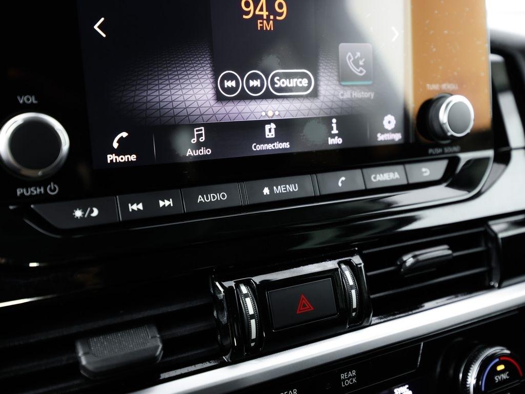Nissan Pathfinder S 2WD 2022