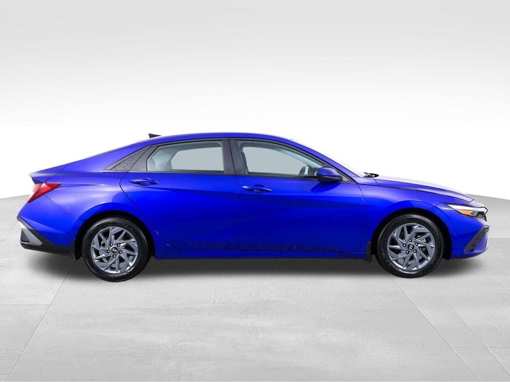 Hyundai Elantra SEL IVT 2024