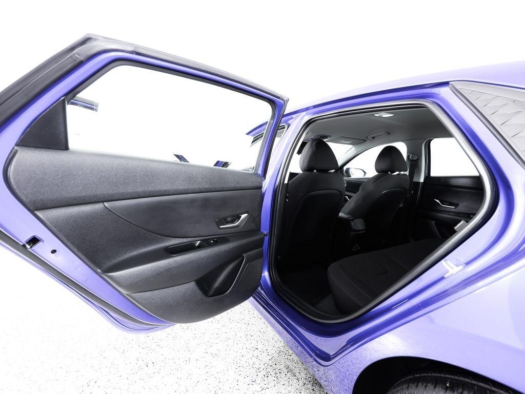 Hyundai Elantra SEL IVT 2024