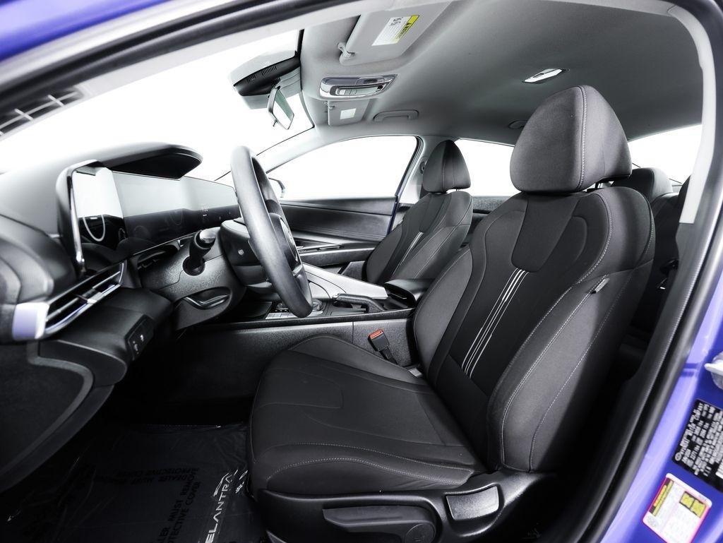 Hyundai Elantra SEL IVT 2024