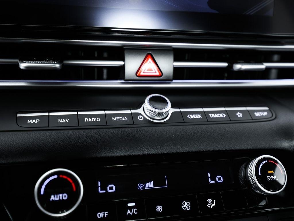 Hyundai Elantra SEL IVT 2024