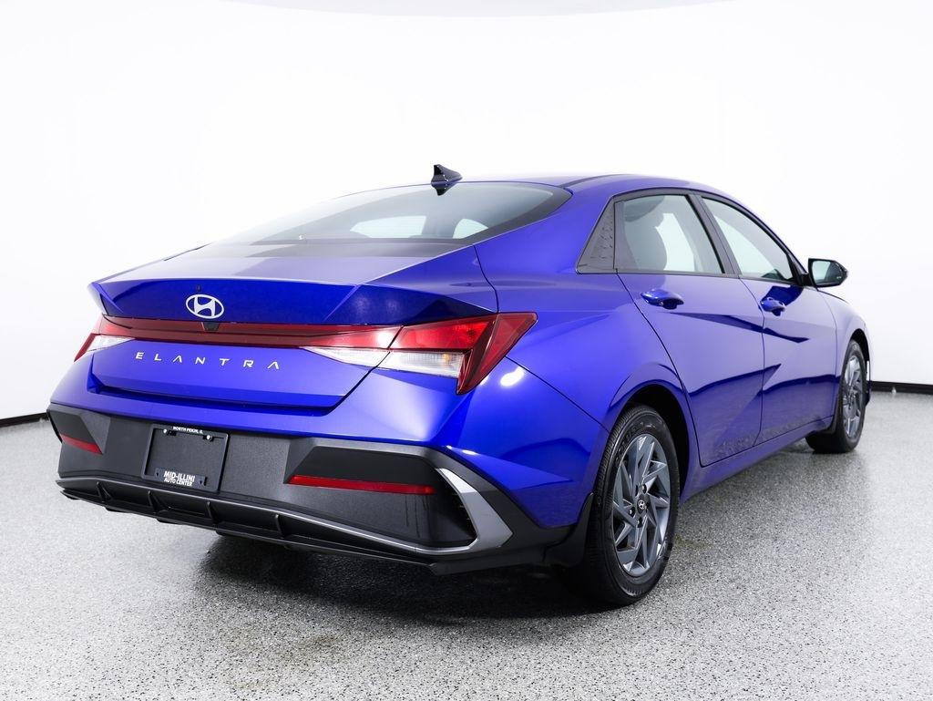 Hyundai Elantra SEL IVT 2024