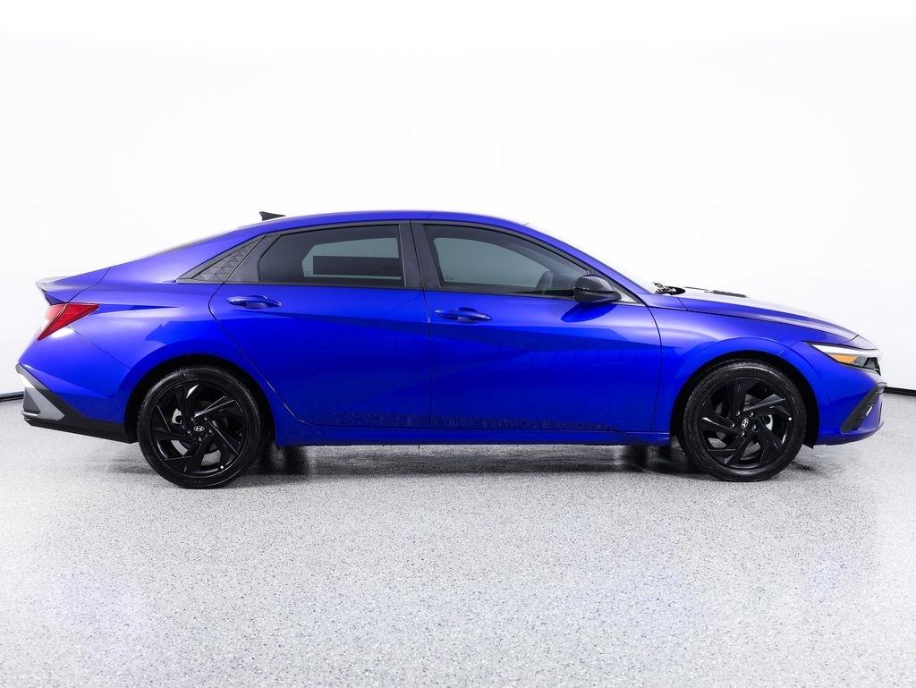 Hyundai Elantra SEL Sport Sedan 2026