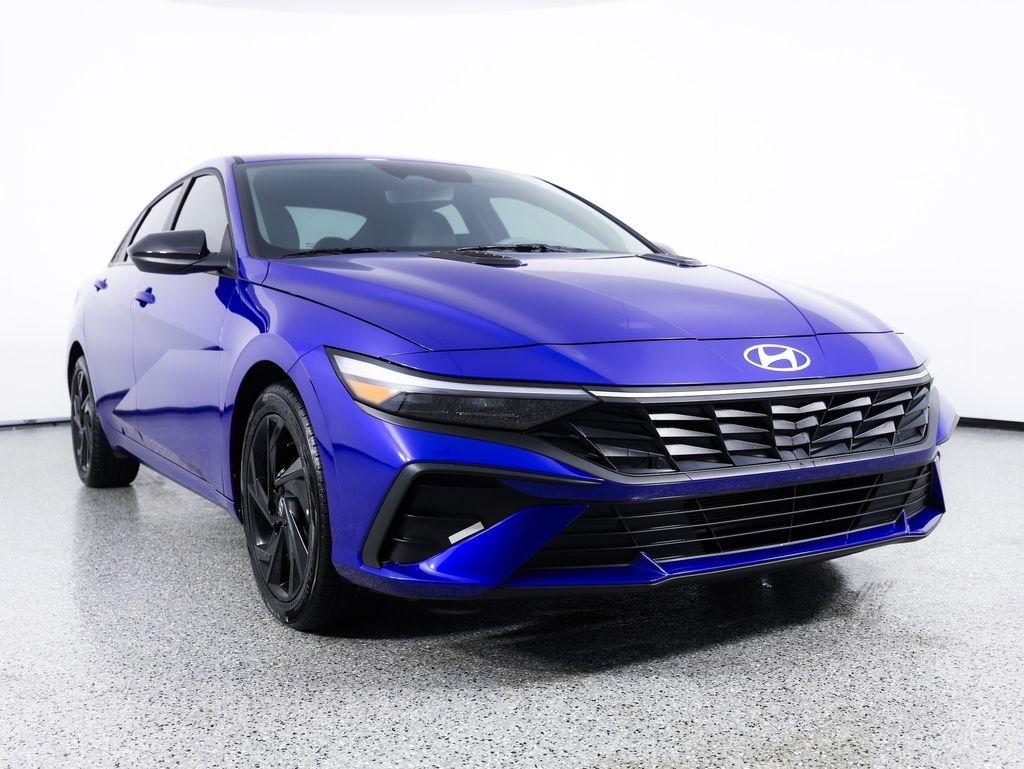 Hyundai Elantra SEL Sport Sedan 2026