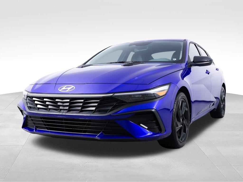 Hyundai Elantra SEL Sport Sedan 2026