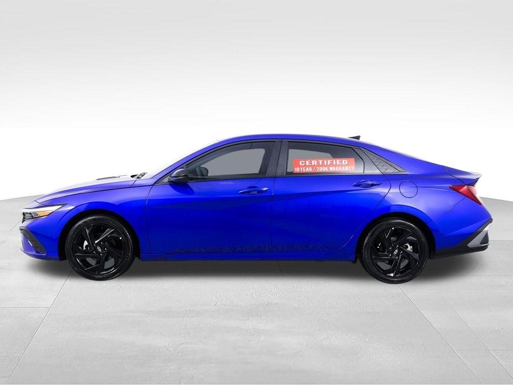 Hyundai Elantra SEL Sport Sedan 2026