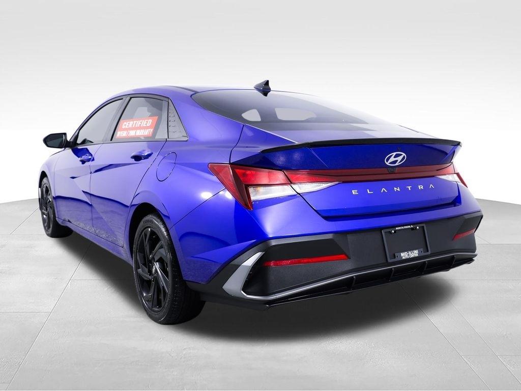 Hyundai Elantra SEL Sport Sedan 2026