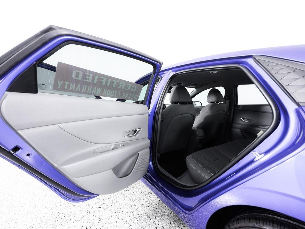 Hyundai Elantra SEL Sport Sedan 2026