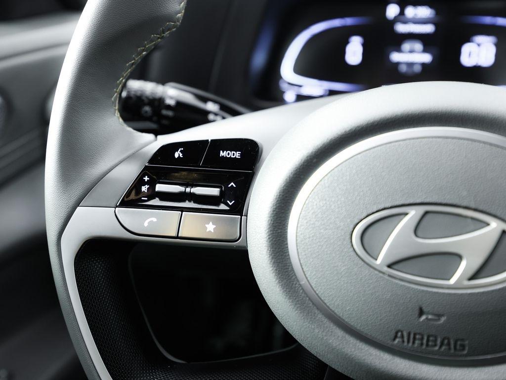 Hyundai Elantra SEL Sport Sedan 2026