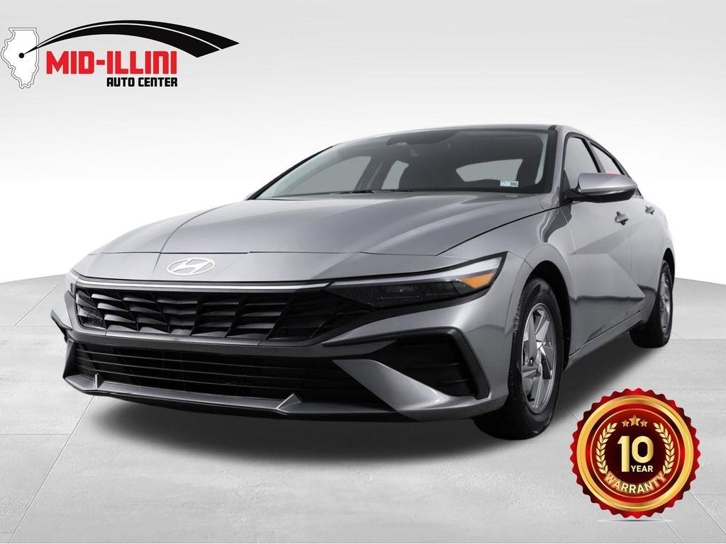2025 Hyundai Elantra SE IVT