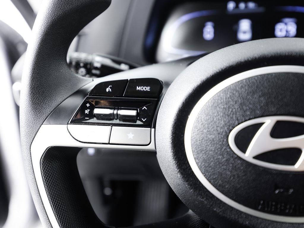 Hyundai Elantra SE IVT 2025