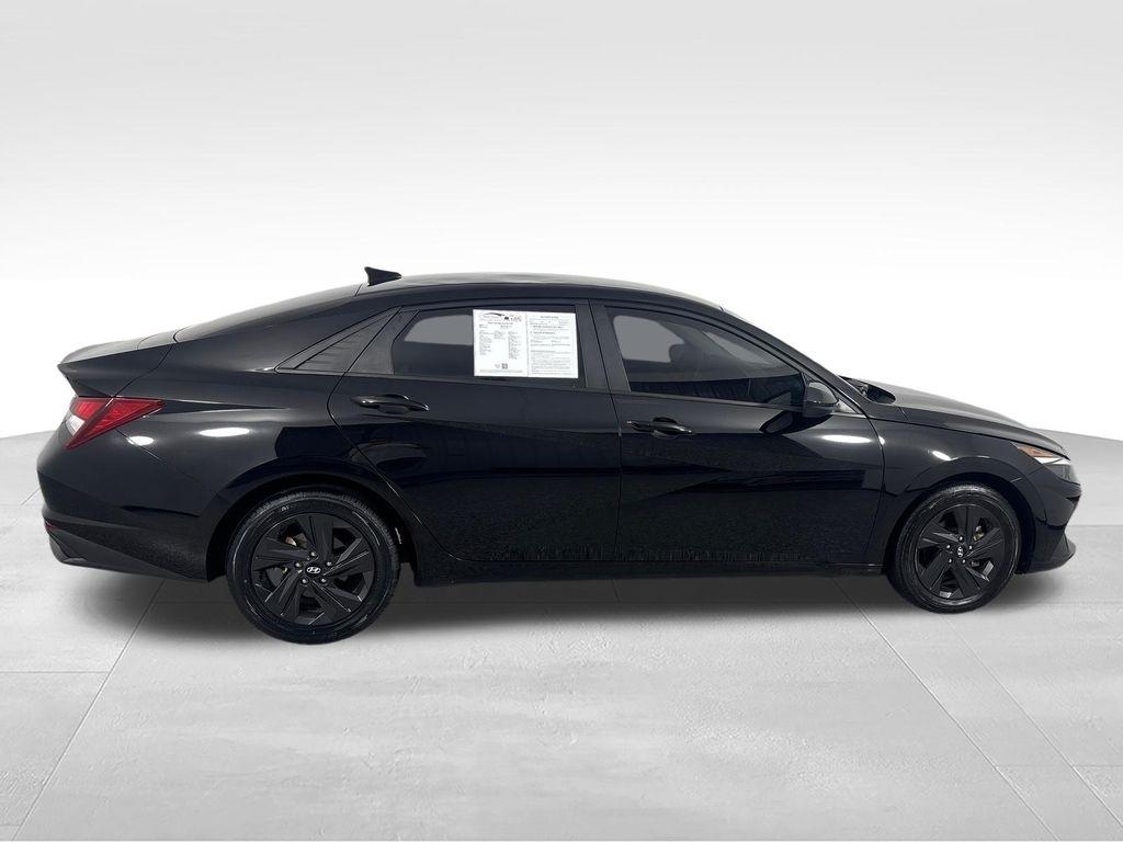 Hyundai Elantra SEL IVT 2023