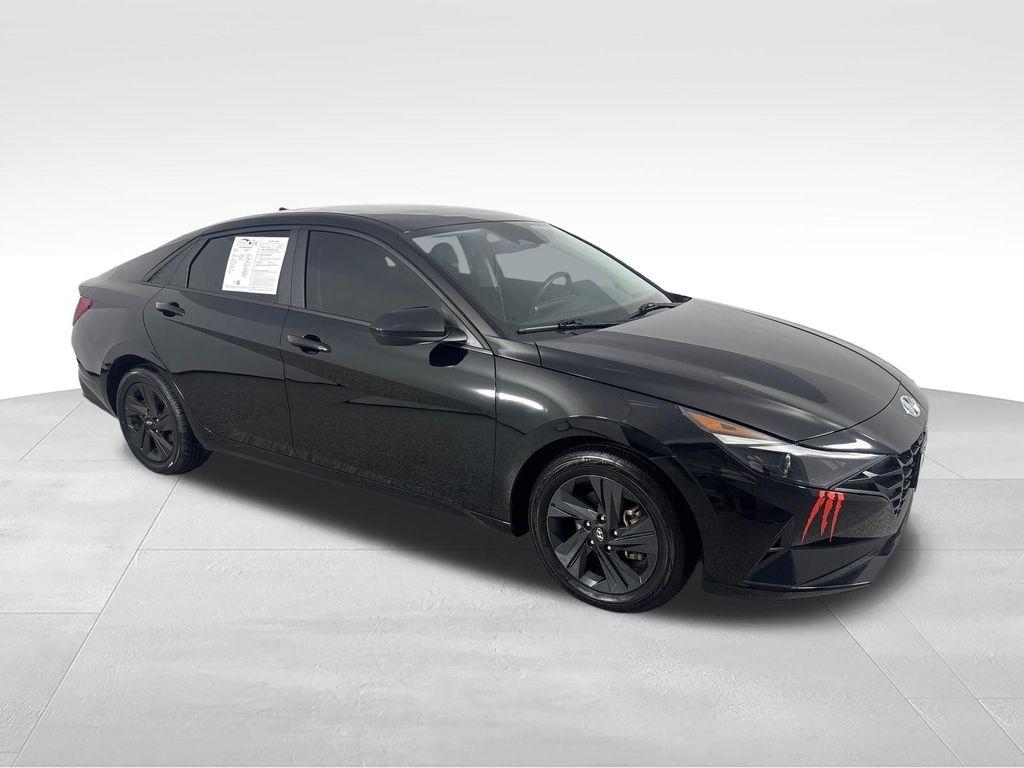 Hyundai Elantra SEL IVT 2023