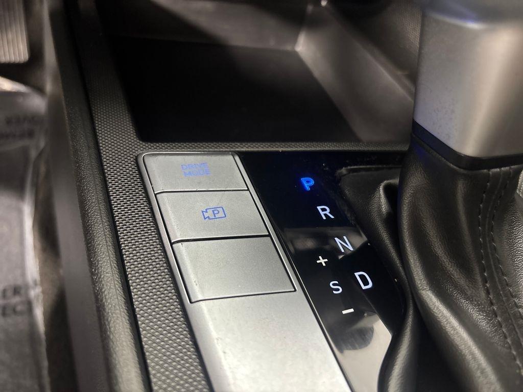 Hyundai Elantra SEL IVT 2023