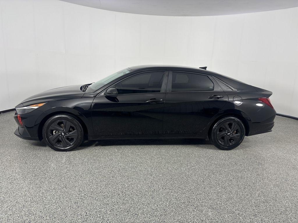Hyundai Elantra SEL IVT 2023