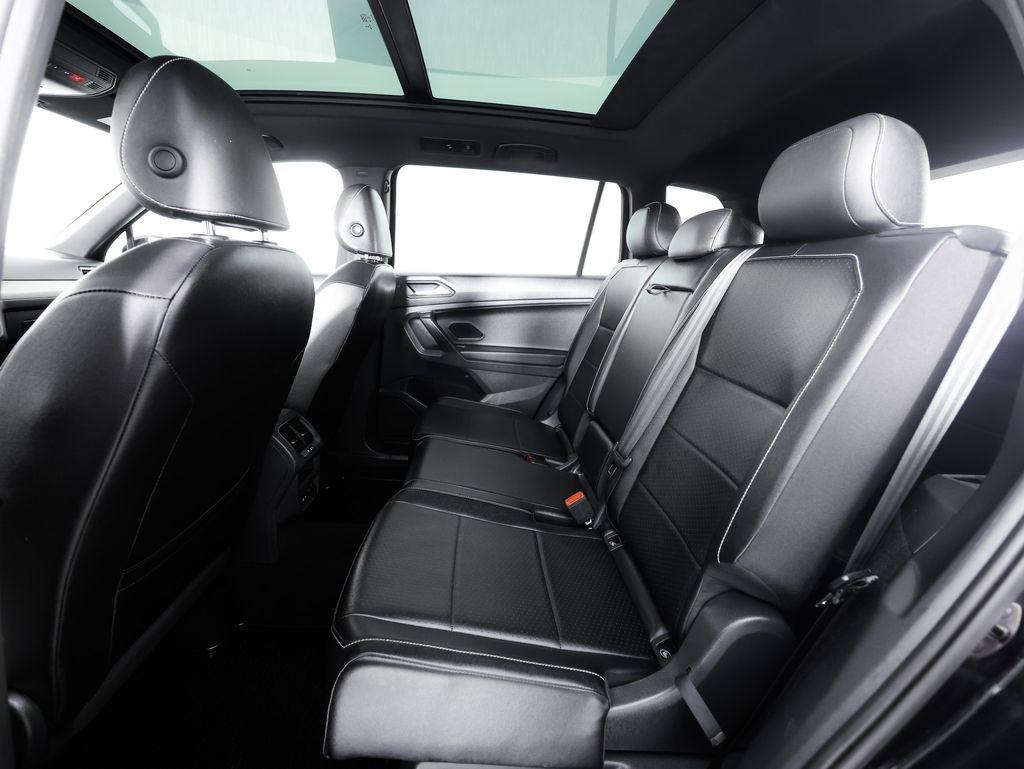 Volkswagen Tiguan 2.0T SE R-Line Black FWD 2021