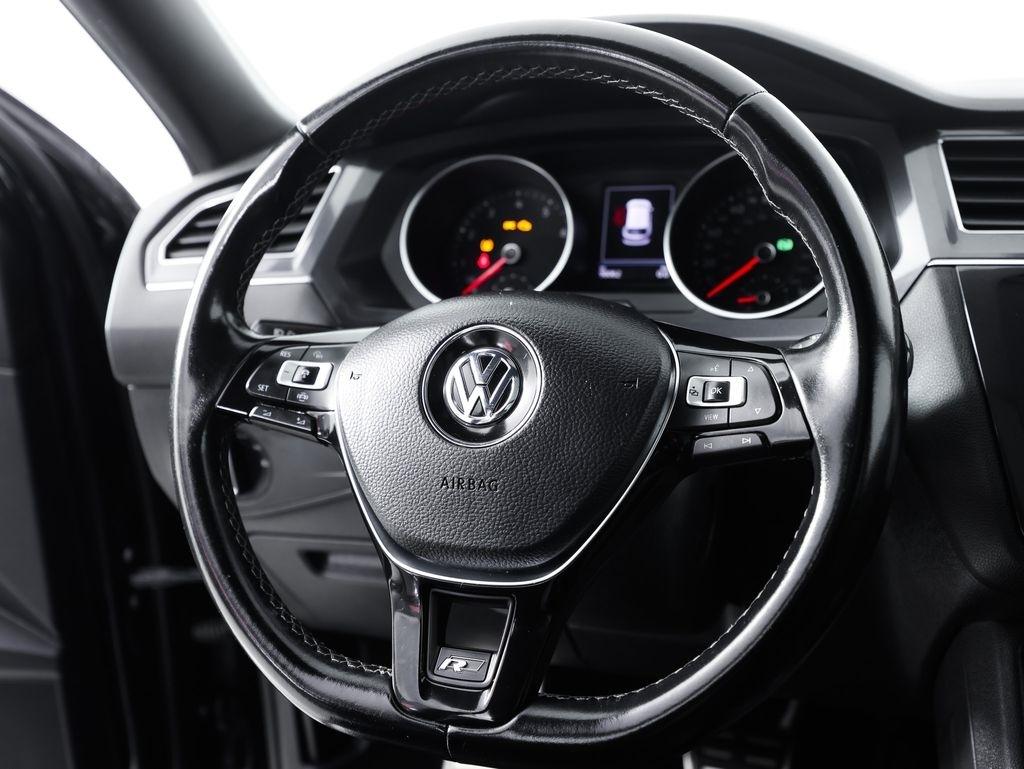 Volkswagen Tiguan 2.0T SE R-Line Black FWD 2021