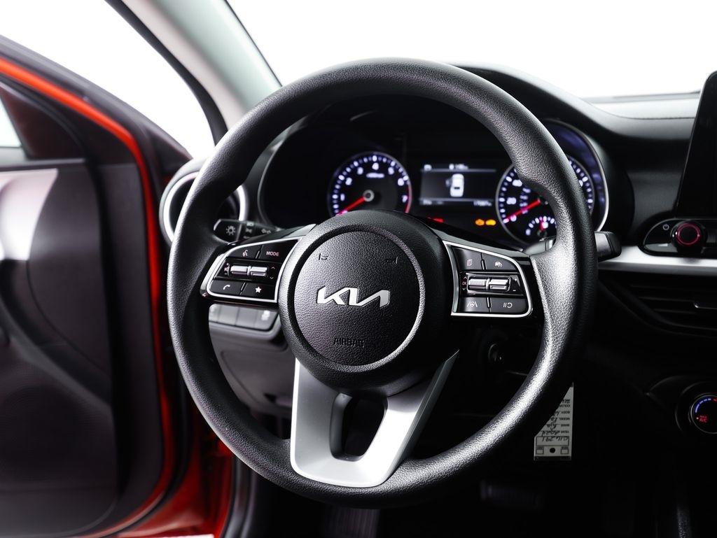Kia Forte LXS IVT 2024