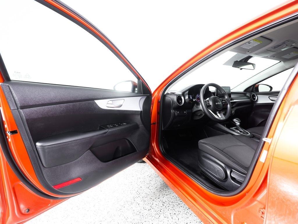 Kia Forte LXS IVT 2024