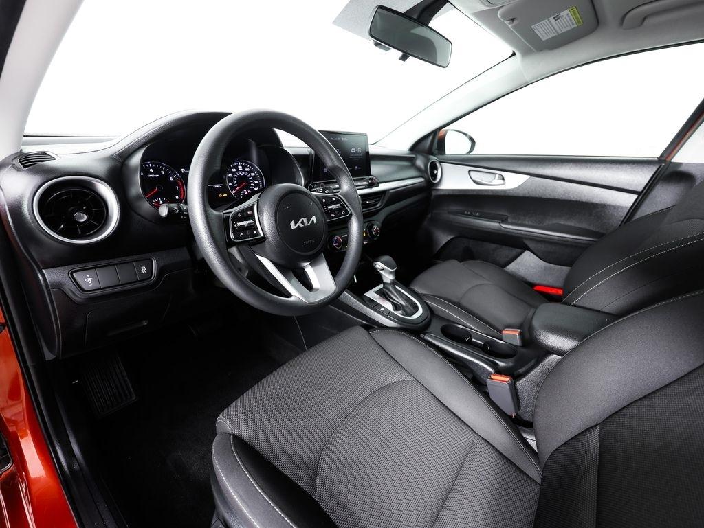 Kia Forte LXS IVT 2024