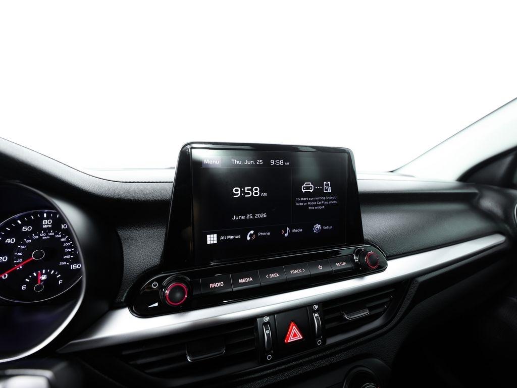 Kia Forte LXS IVT 2024