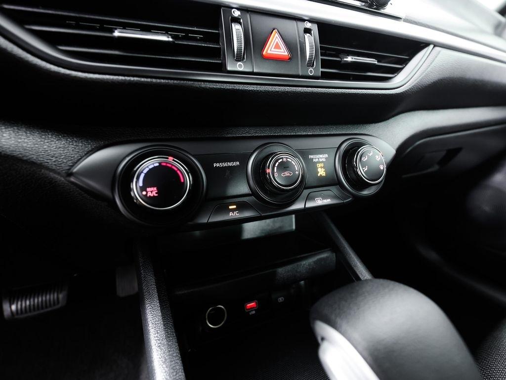 Kia Forte LXS IVT 2024