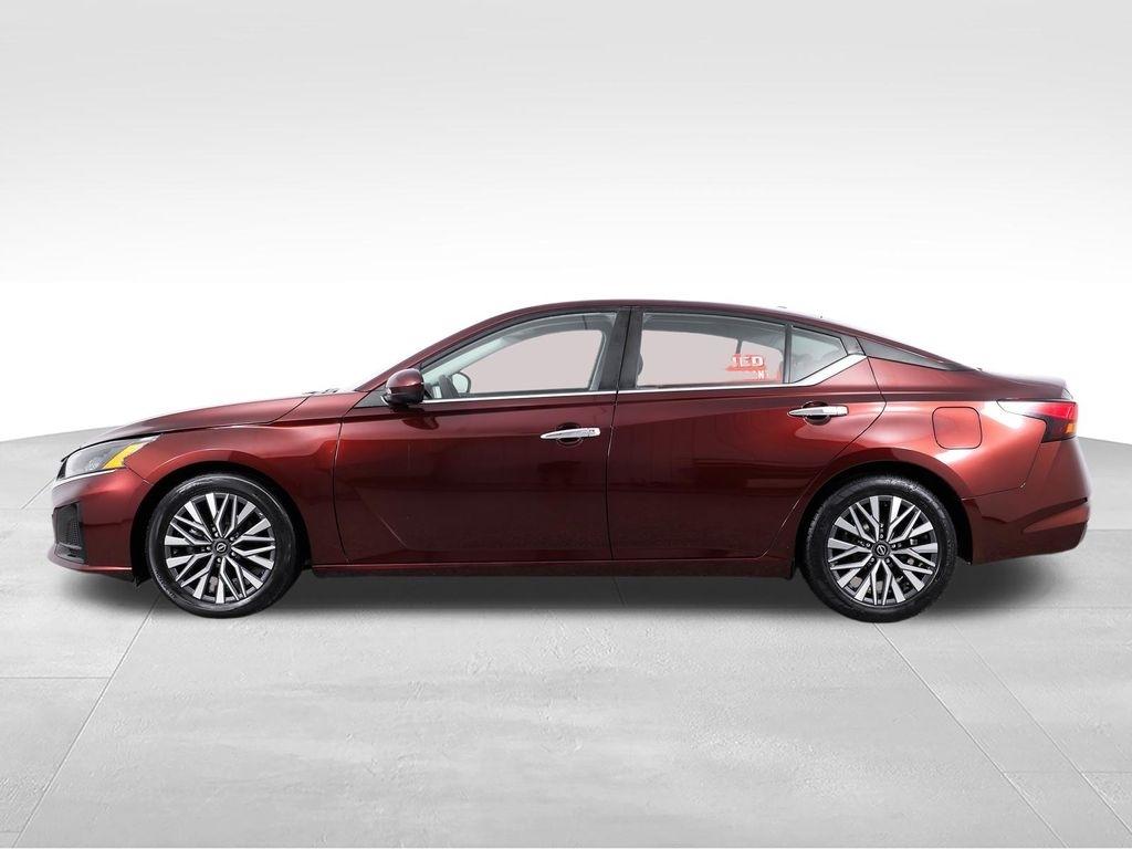 Nissan Altima 2.5 SV Sedan 2023