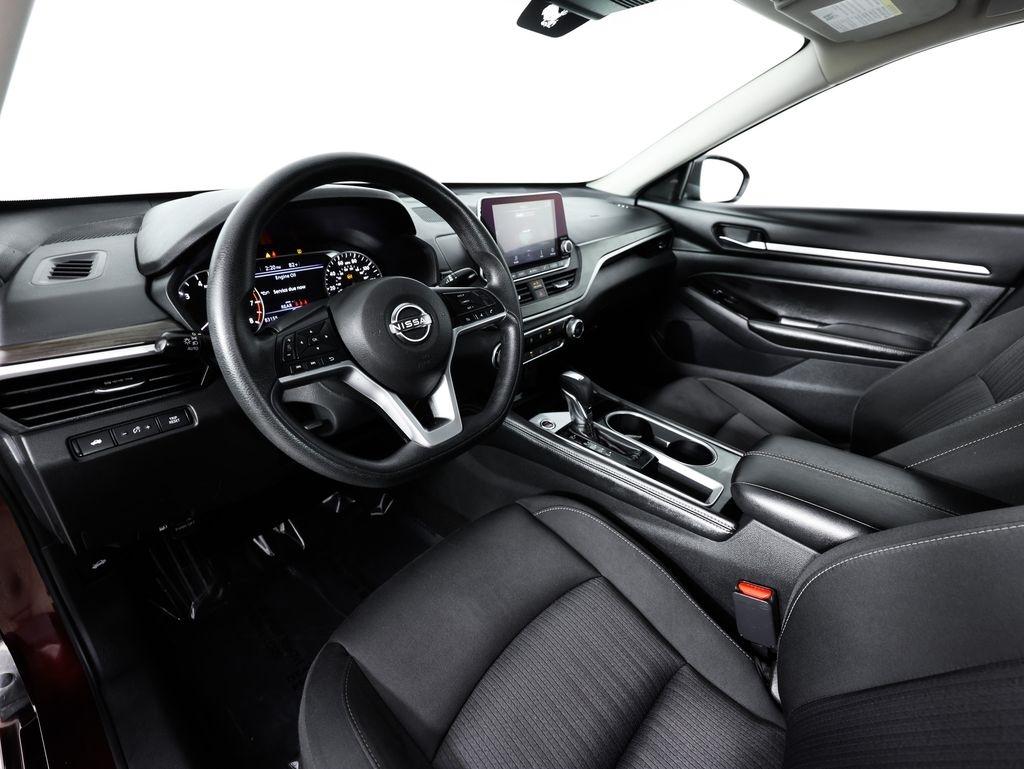 Nissan Altima 2.5 SV Sedan 2023