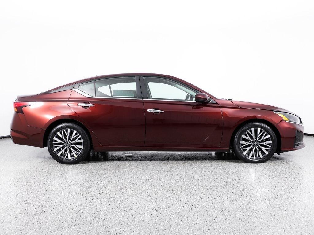 Nissan Altima 2.5 SV Sedan 2023