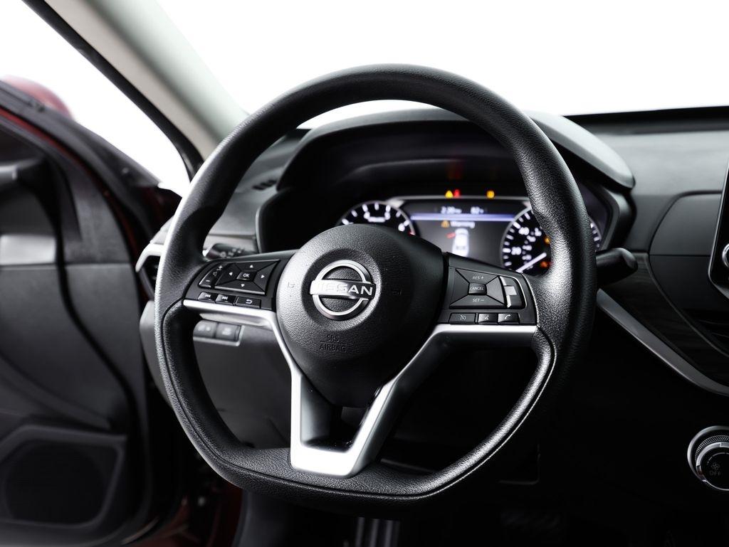 Nissan Altima 2.5 SV Sedan 2023
