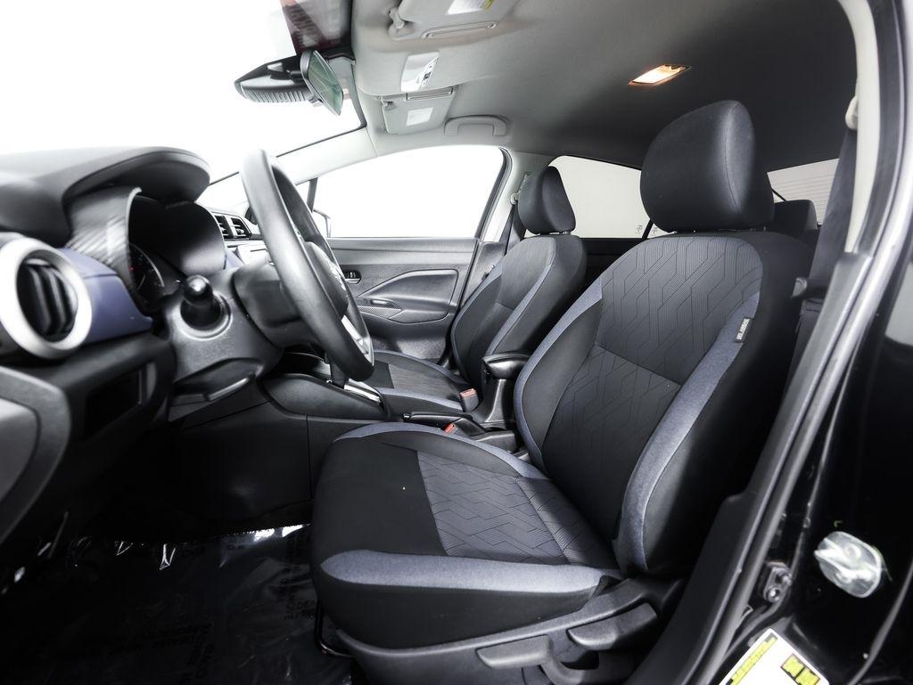 Nissan Versa SV CVT 2023