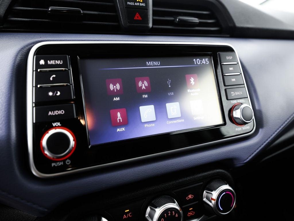 Nissan Versa SV CVT 2023