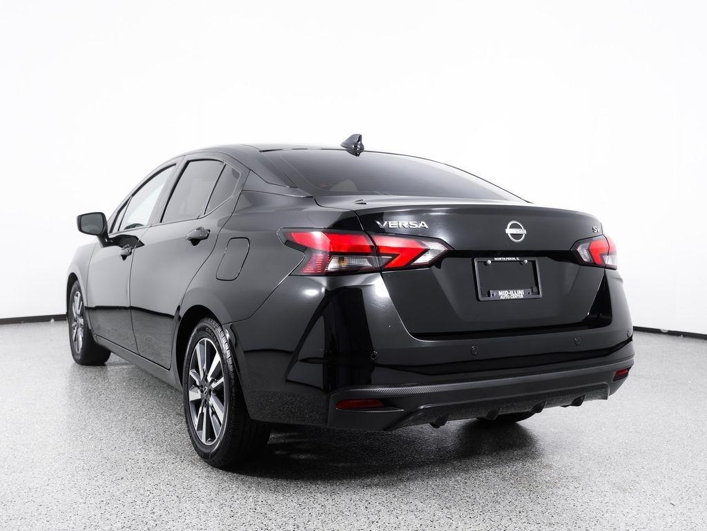 Nissan Versa SV CVT 2023