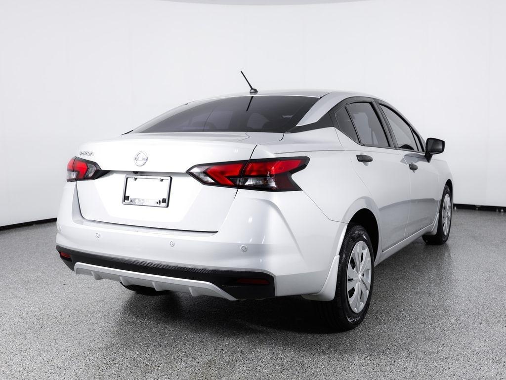Nissan Versa S CVT 2022