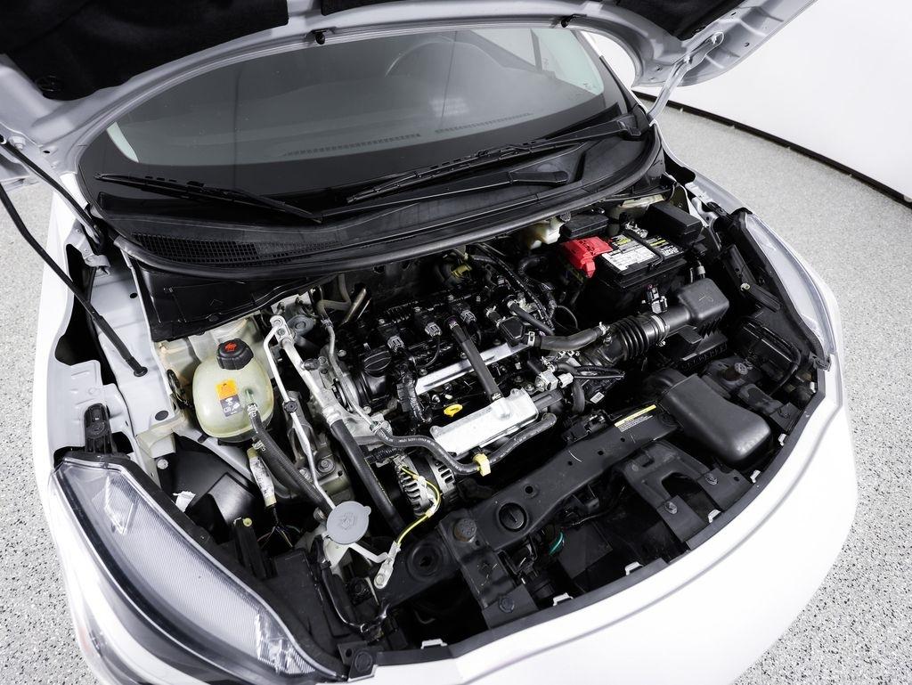 Nissan Versa S CVT 2022