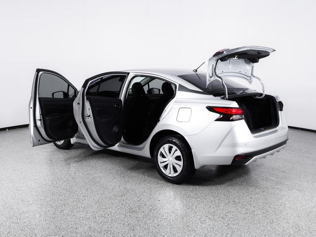 Nissan Versa S CVT 2022