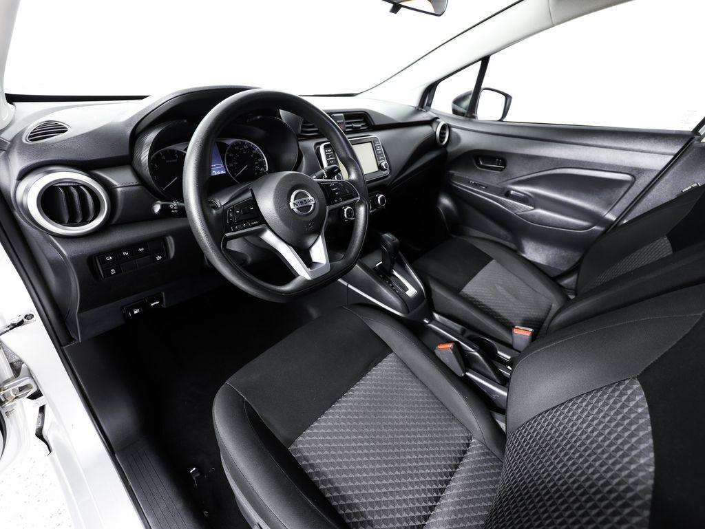 Nissan Versa S CVT 2022