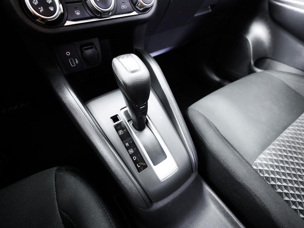 Nissan Versa S CVT 2022
