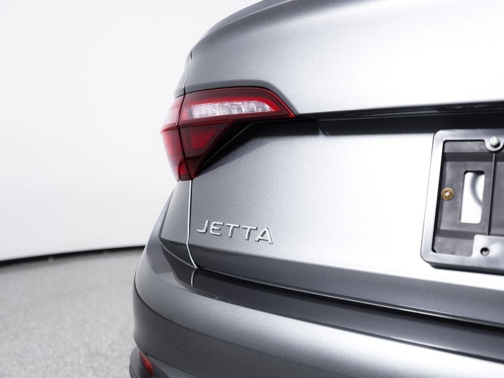 Volkswagen Jetta SE Auto 2022