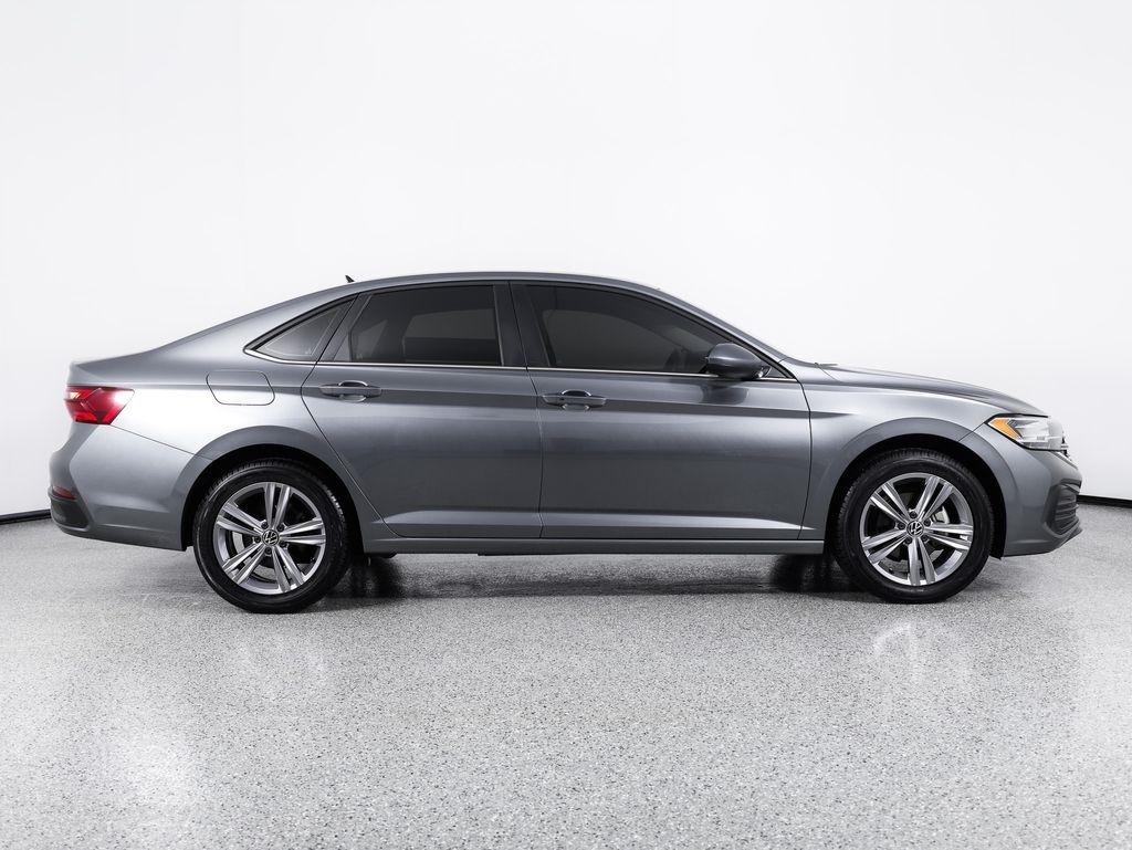 Volkswagen Jetta SE Auto 2022