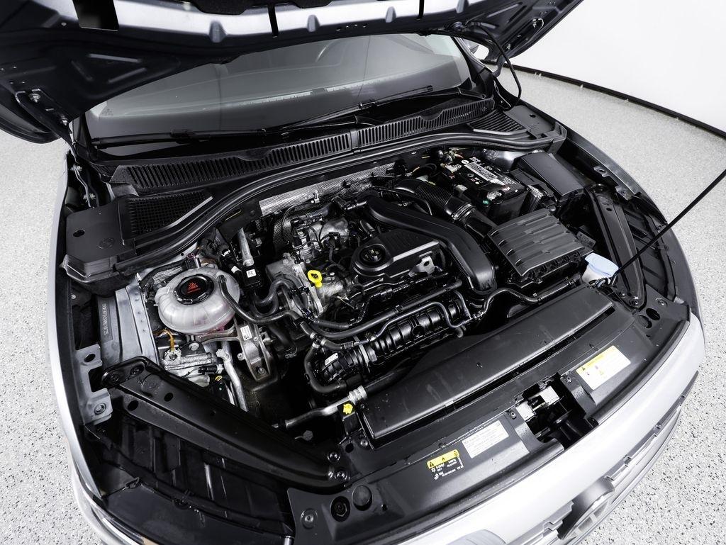 Volkswagen Jetta SE Auto 2022