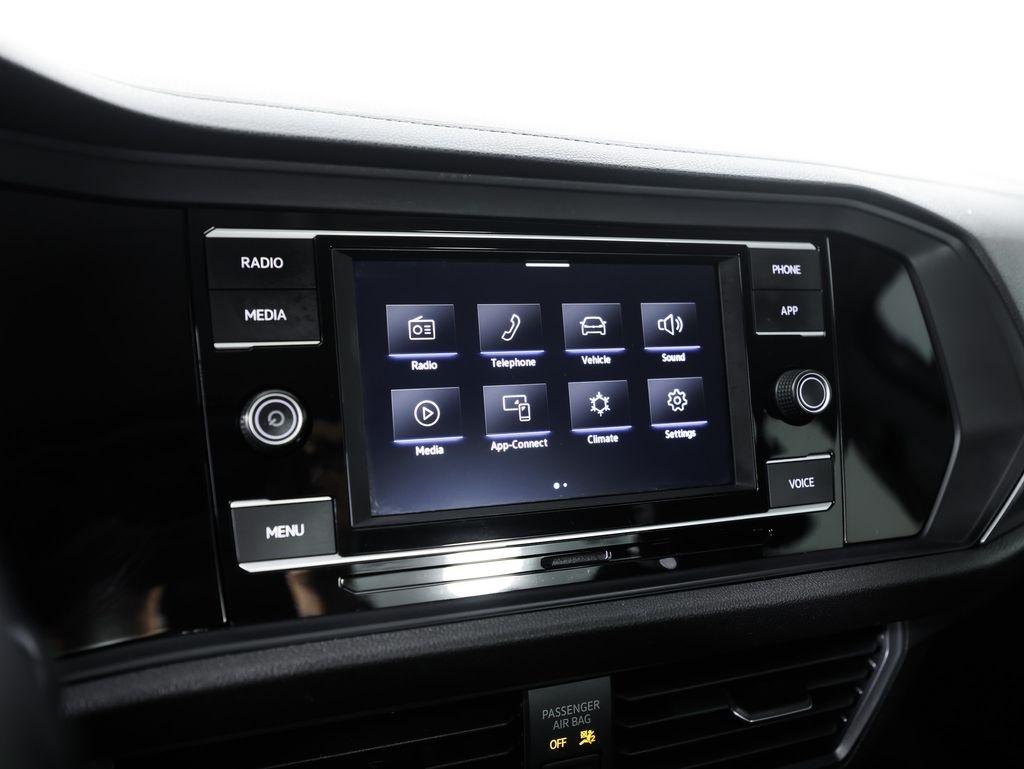 Volkswagen Jetta SE Auto 2022