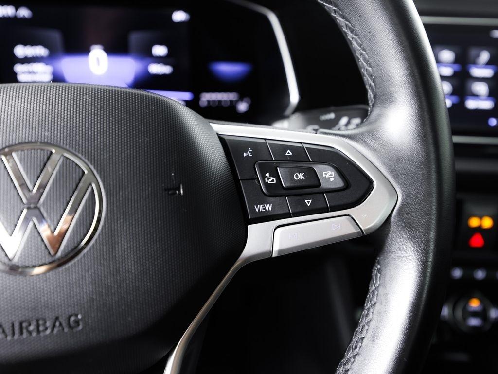 Volkswagen Jetta SE Auto 2022