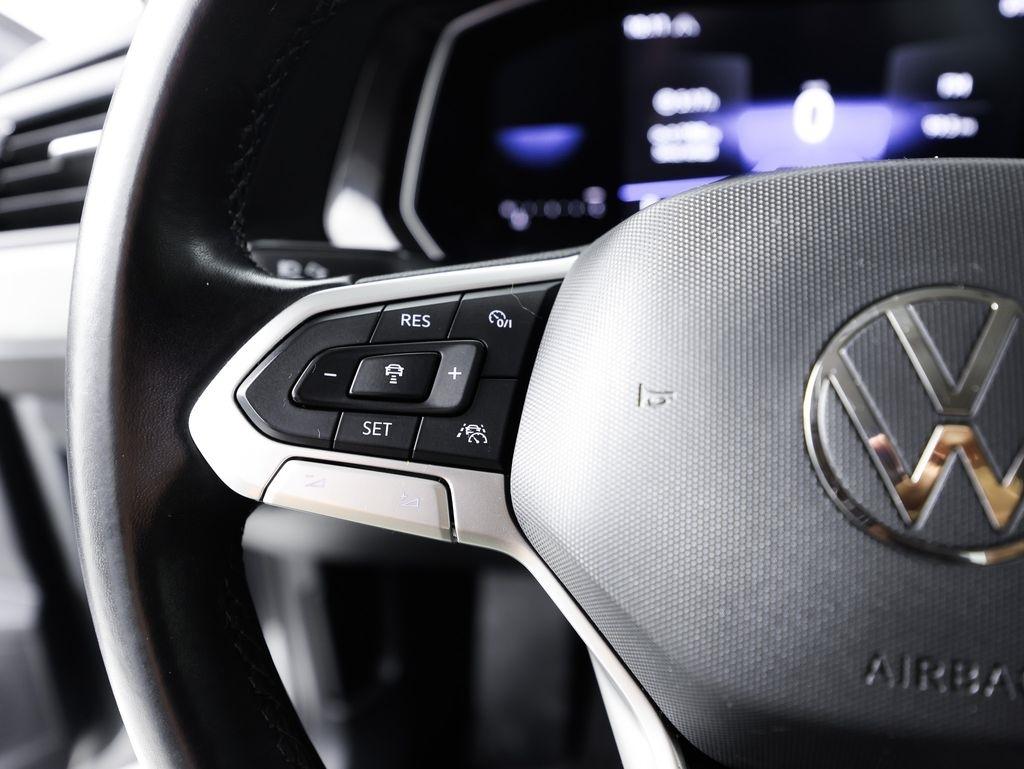 Volkswagen Jetta SE Auto 2022