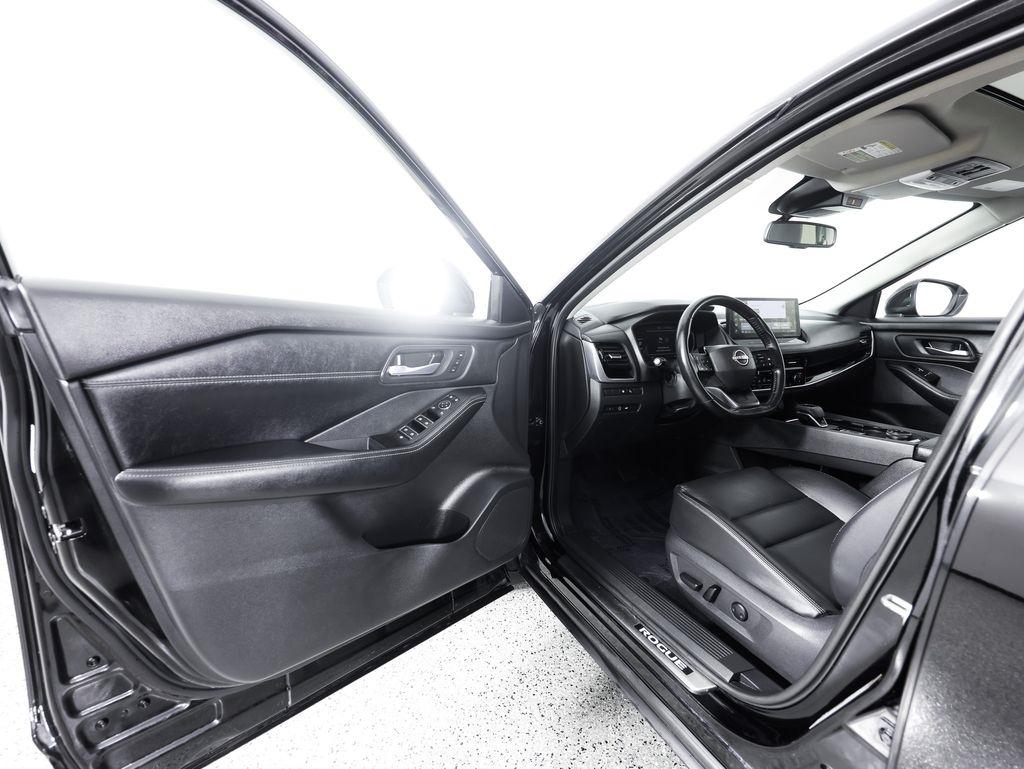 Nissan Rogue AWD SL 2025