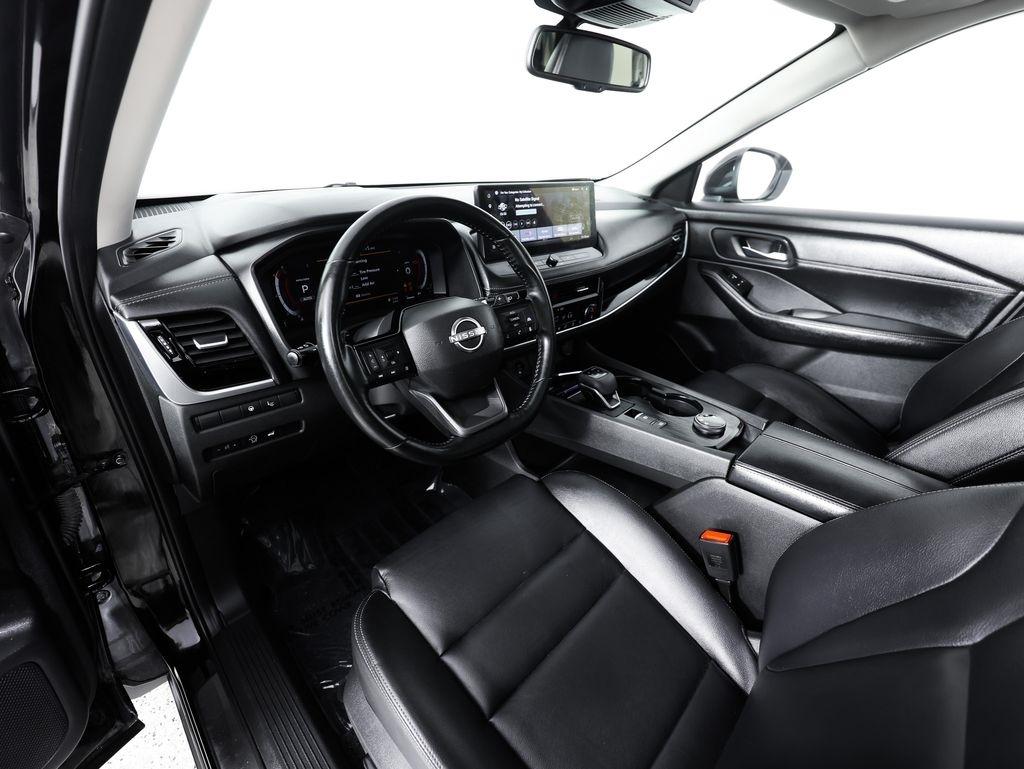 Nissan Rogue AWD SL 2025