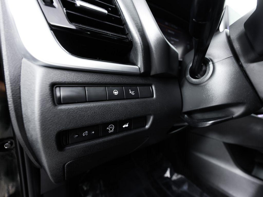 Nissan Rogue AWD SL 2025