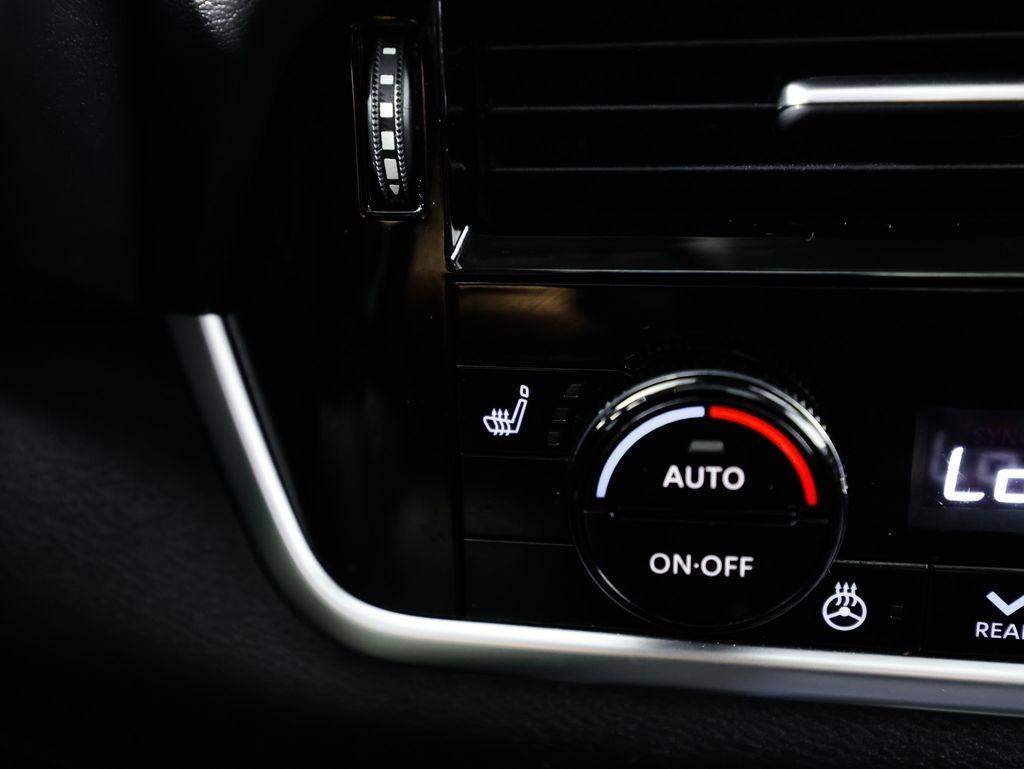 Nissan Rogue AWD SL 2025